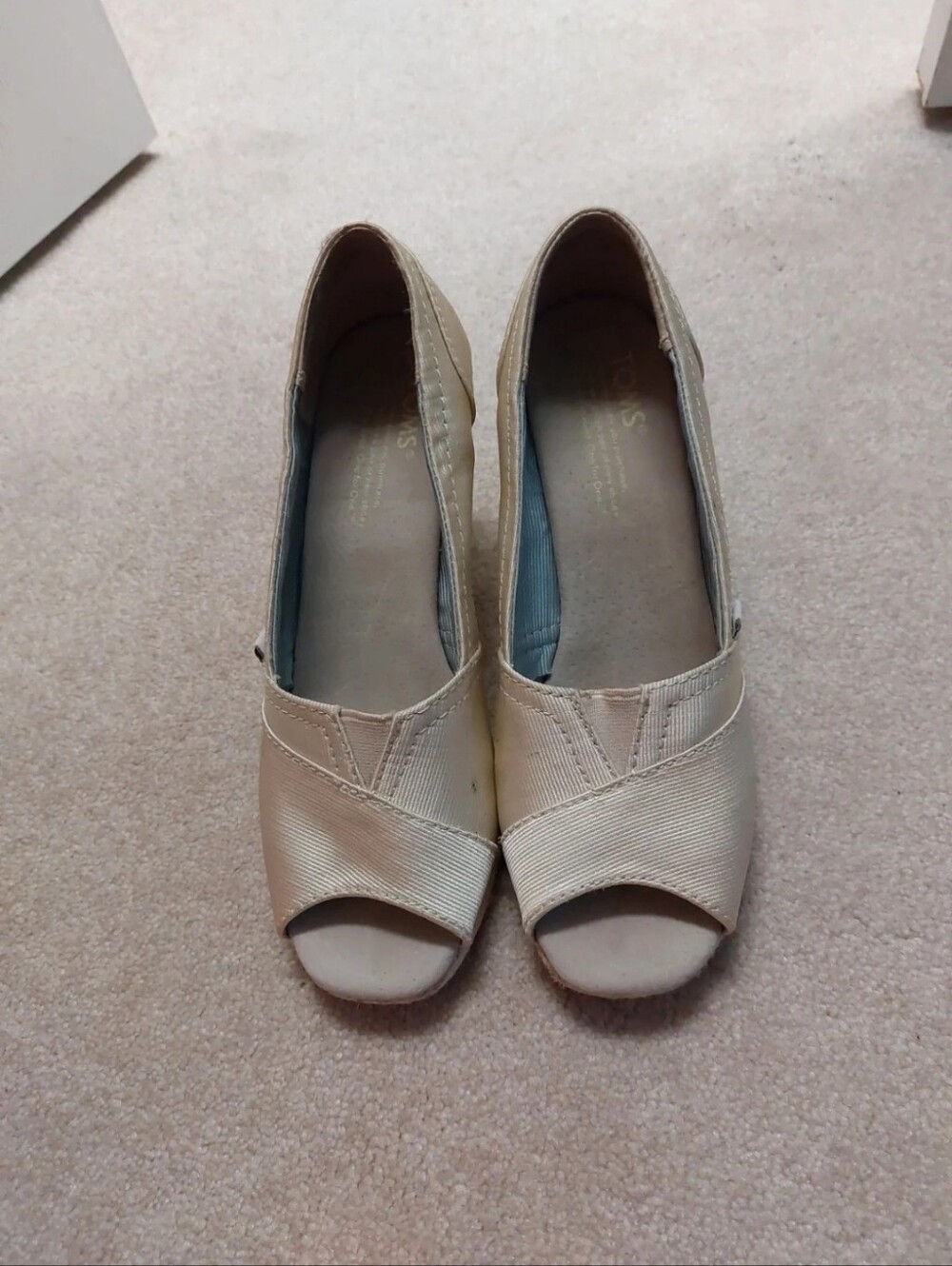 TOMS Women's Peep-Toe Flats in Beige Canvas